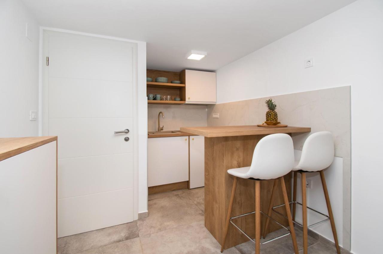 Apartmani Monika Zaboric Buitenkant foto