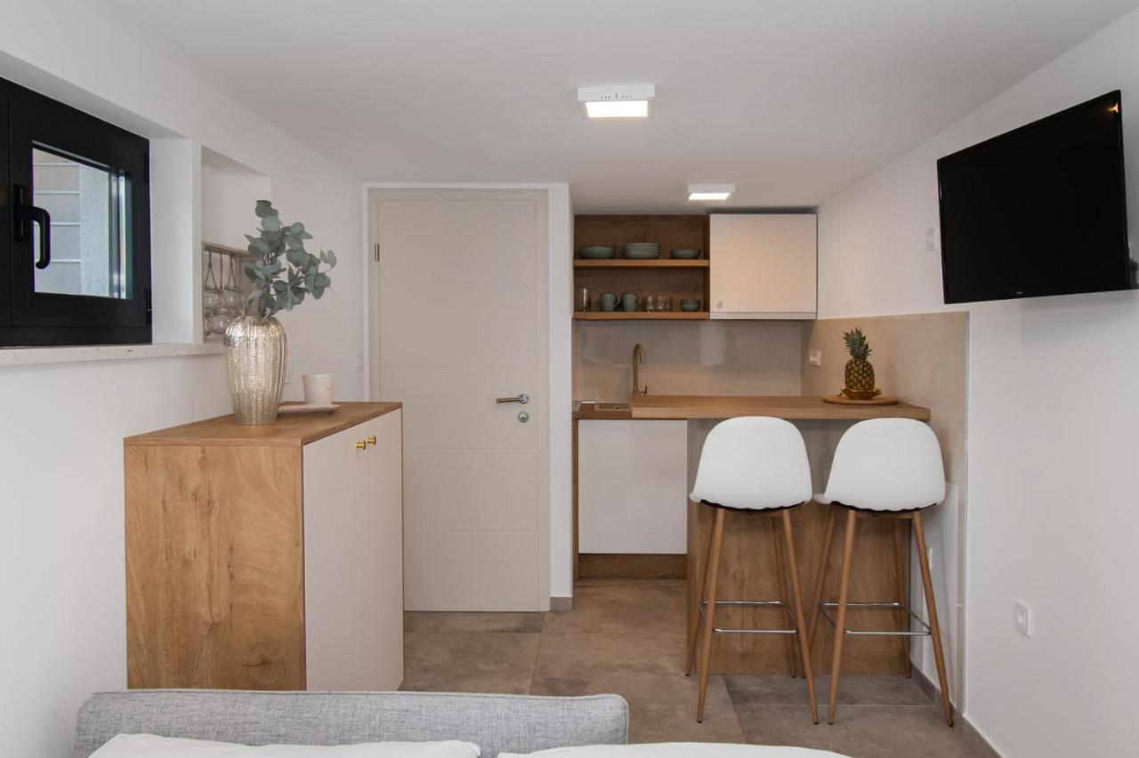 Apartmani Monika Zaboric Buitenkant foto