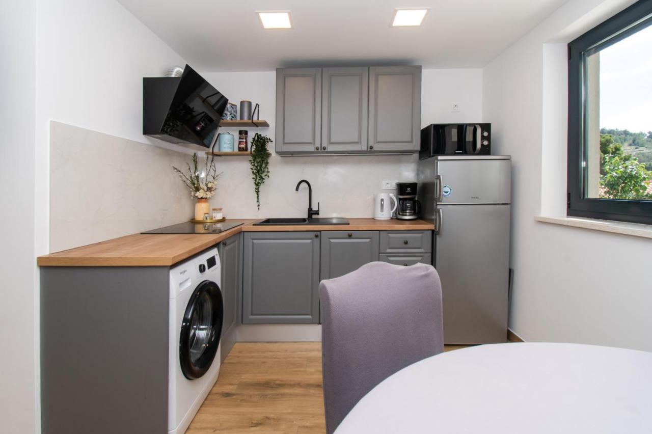 Apartmani Monika Zaboric Buitenkant foto