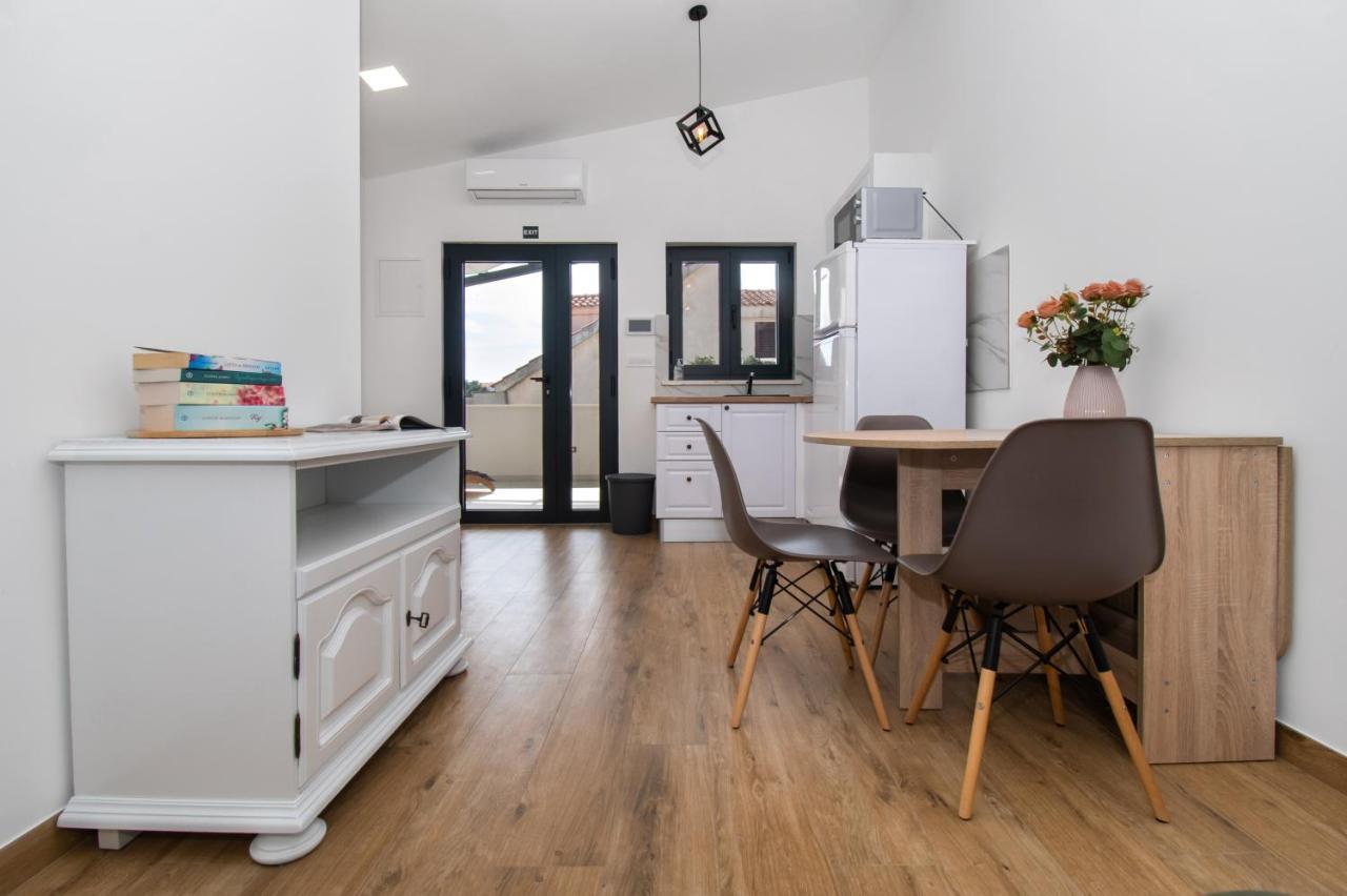 Apartmani Monika Zaboric Buitenkant foto