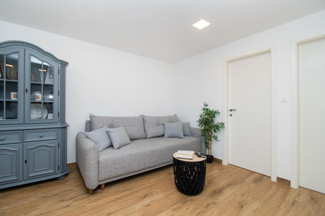 Apartmani Monika Zaboric Buitenkant foto
