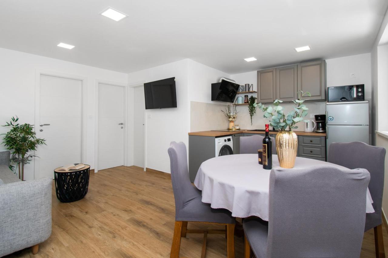 Apartmani Monika Zaboric Buitenkant foto