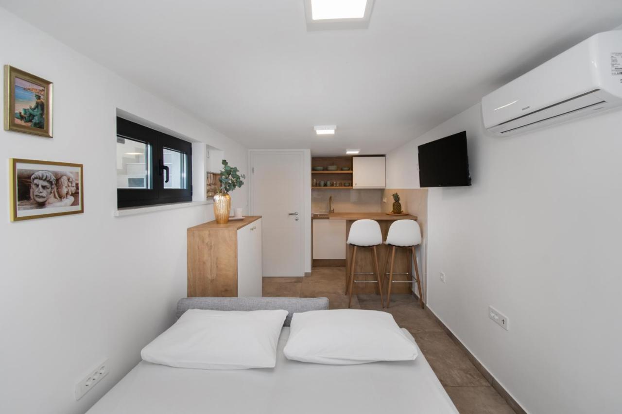 Apartmani Monika Zaboric Buitenkant foto